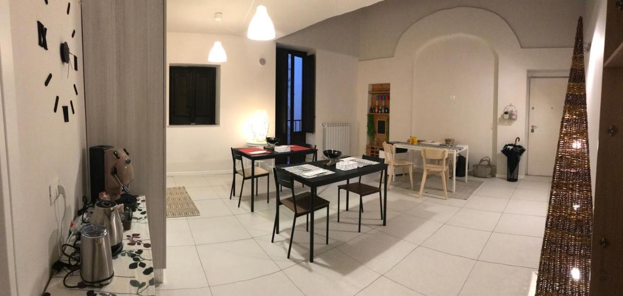 100 Passi Hotell Palermo Eksteriør bilde